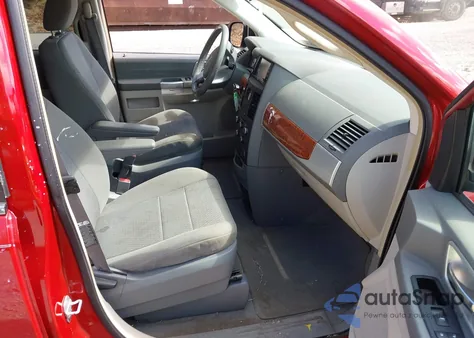 2008 Chrysler Town & Country Touring from USA, damaged, VIN 2A8HR54P78R787892